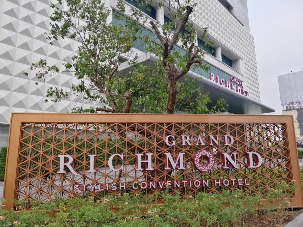 Grand Richmond Stylish Convention Hotel Nonthaburi Extérieur photo